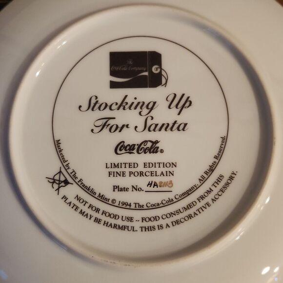 Franklin Mint Coca Cola Santa Porcelain Decorative Salad Dessert Plates Set of 4 - Picture 4 of 15
